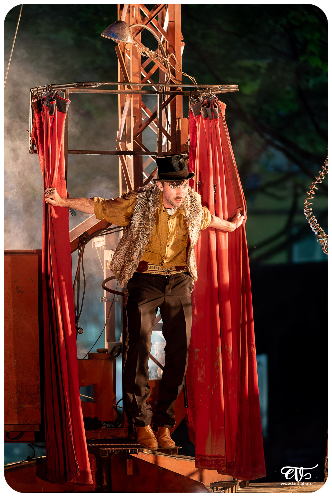 DE CHAIR ET D'ACIER (CIE 100 RACINES)